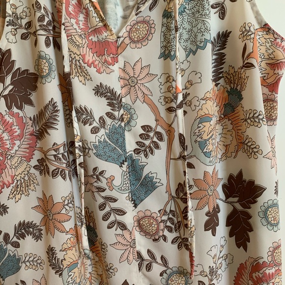 LOFT sleeveless blouse - Picture 7 of 7